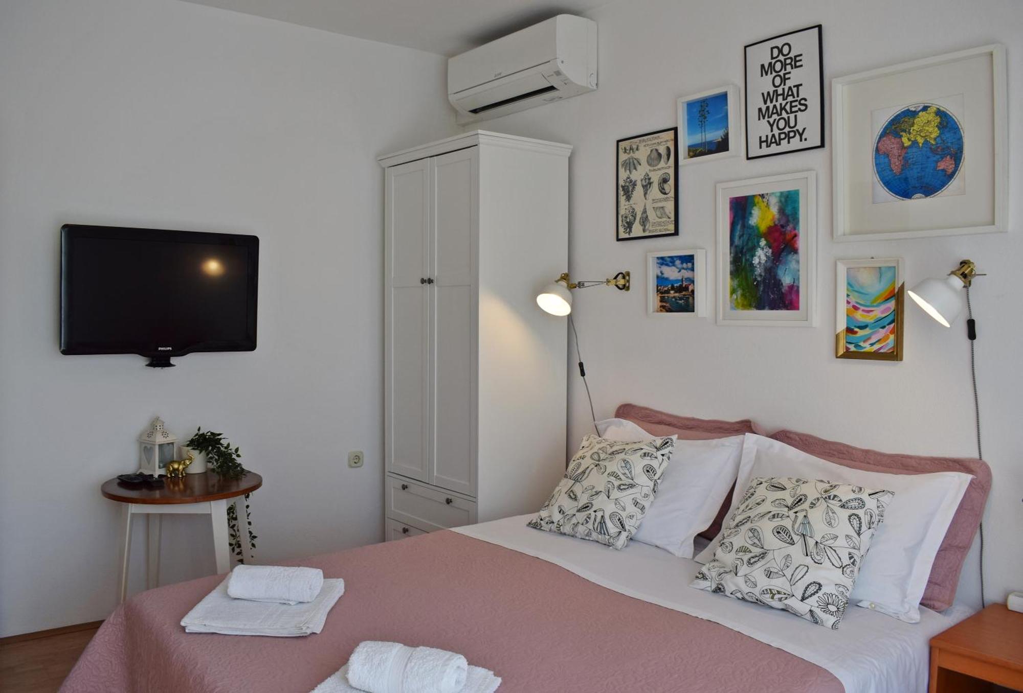Lina Vrankovic Apartment *