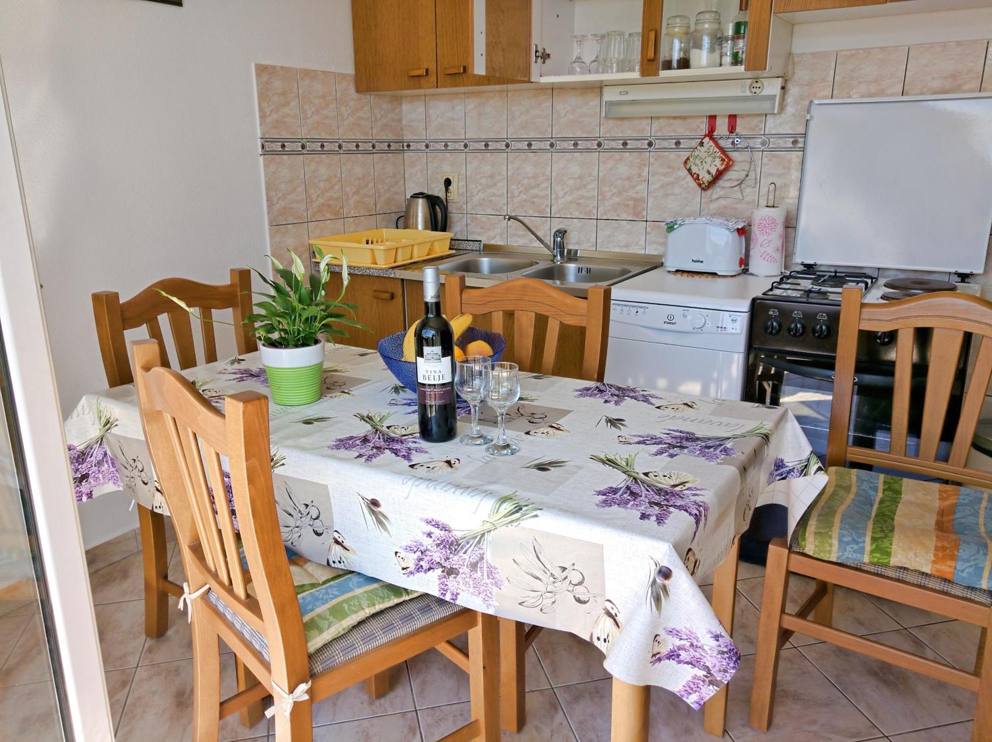 Lina Vrankovic Apartment