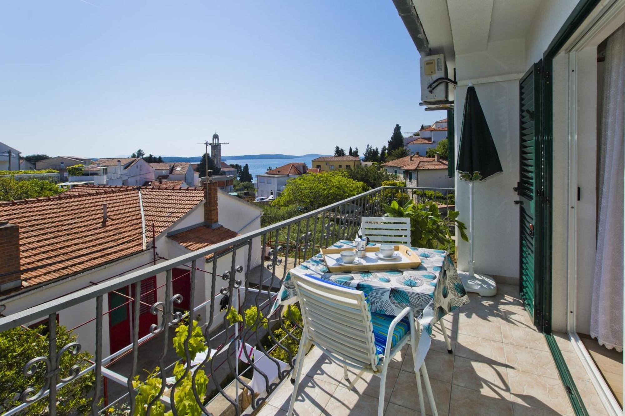 Lina Vrankovic Apartment Hvar Town